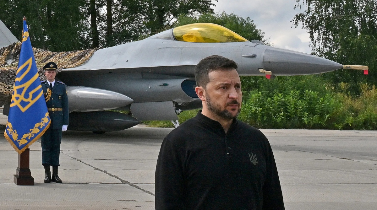 Tổng thống Ukraine cách chức tư lệnh không quân sau vụ rơi tiêm kích F-16